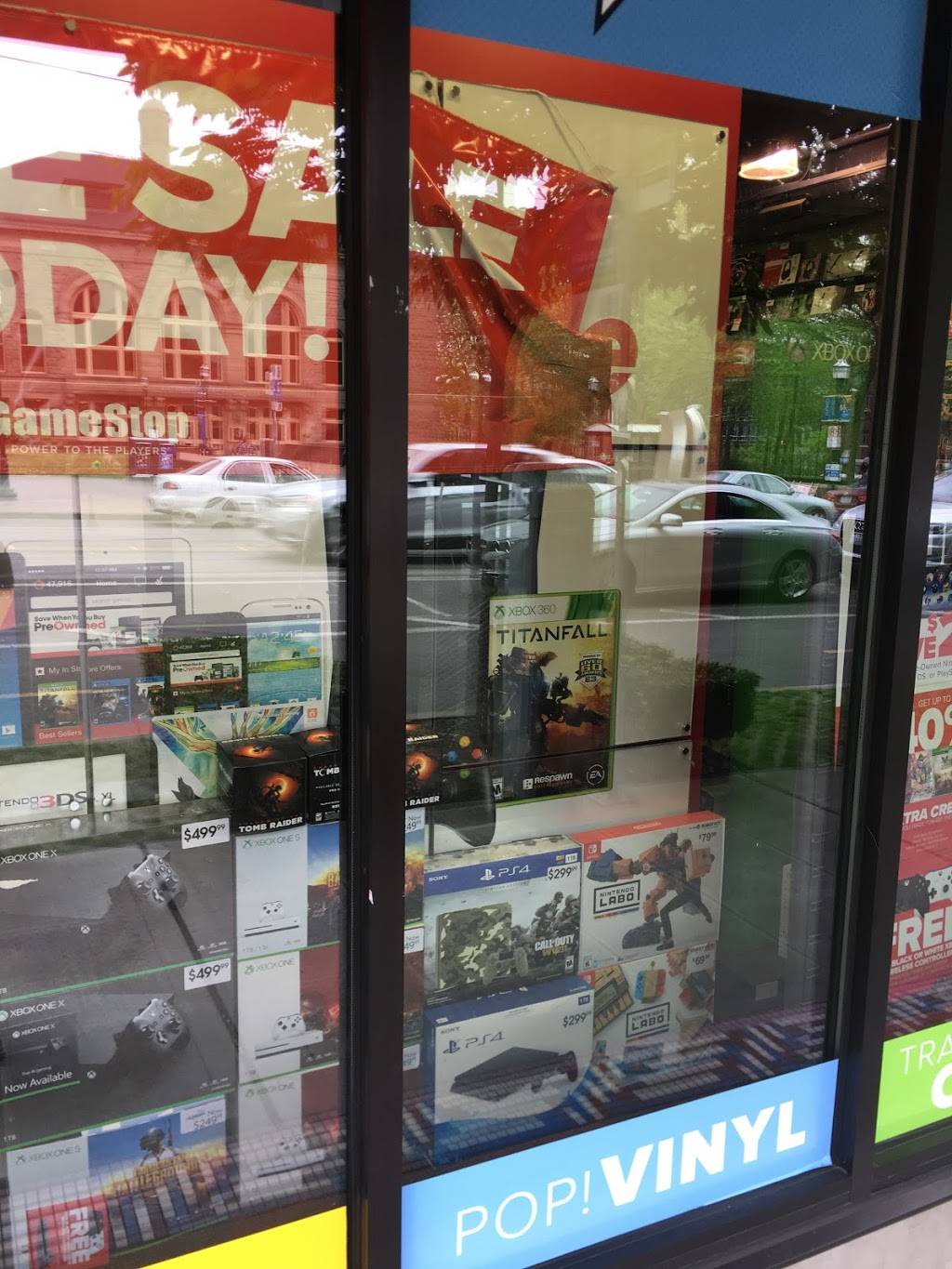 GameStop | 1620 Broadway, Seattle, WA 98122, USA | Phone: (206) 726-5650