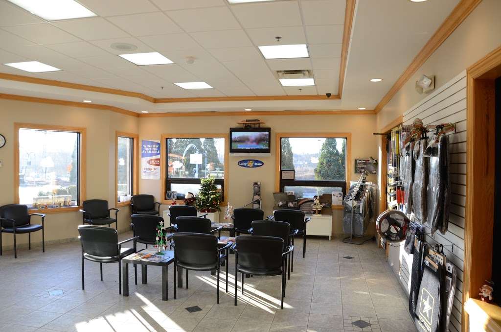 Look Nu Express Car Wash & Detailing Center | 1388 State St # 2, Lemont, IL 60439, USA | Phone: (630) 243-1480