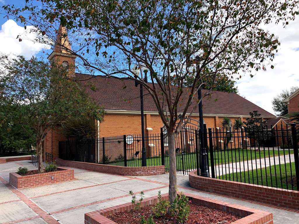 Our Lady of Sorrows Church | 3006 Kashmere St, Houston, TX 77026, USA | Phone: (713) 673-5600