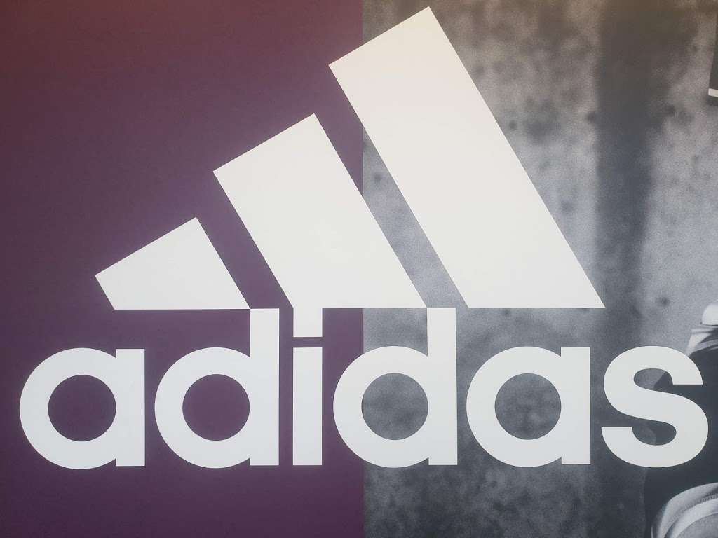 adidas outlet pleasant prairie