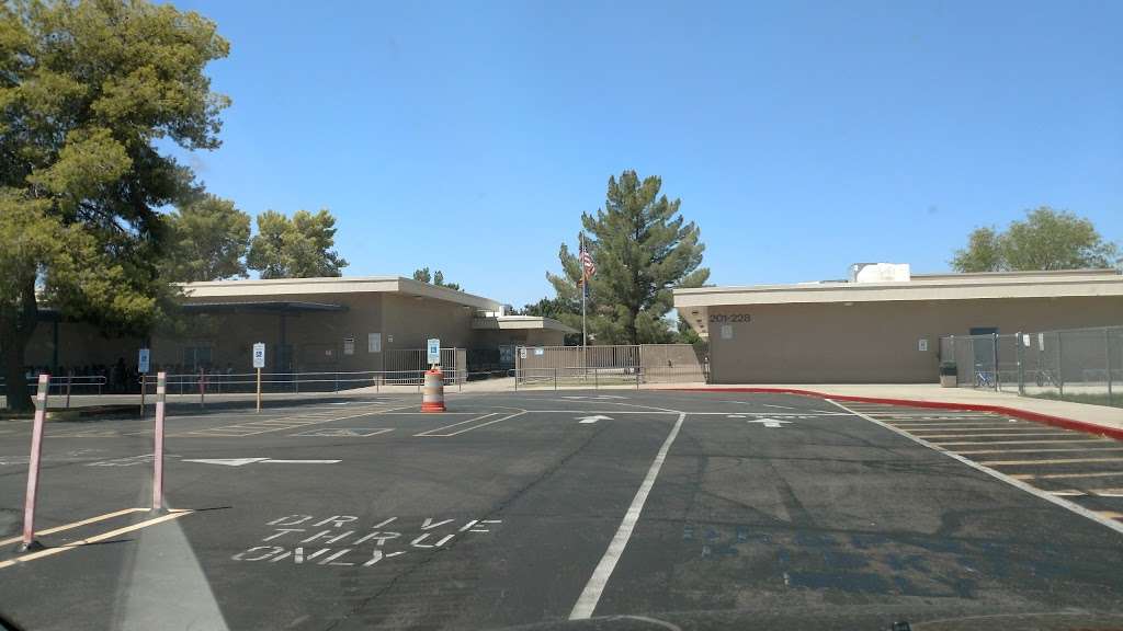 Abraham Lincoln Traditional School | 10444 N 39th Ave, Phoenix, AZ 85051, USA | Phone: (602) 896-6300