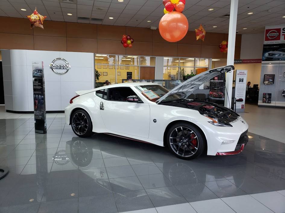 Lithia Nissan of Clovis | 370 W Herndon Ave, Clovis, CA 93612, USA | Phone: (559) 549-9892