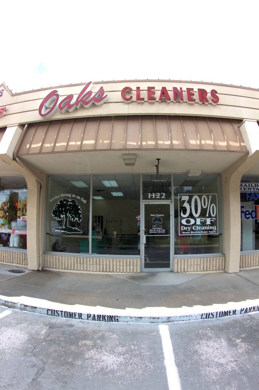 Oaks Cleaners | 1122 N Fielder Rd, Arlington, TX 76012, USA | Phone: (817) 274-8729
