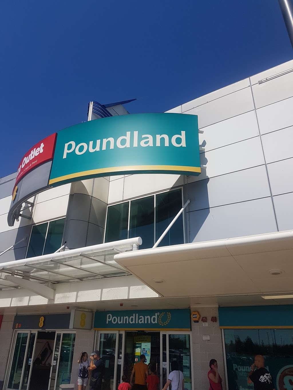 Poundland | Unit 14B, gallions reach shopping park, Armada Way, Beckton, London E6 7ER, UK | Phone: 020 7473 5332