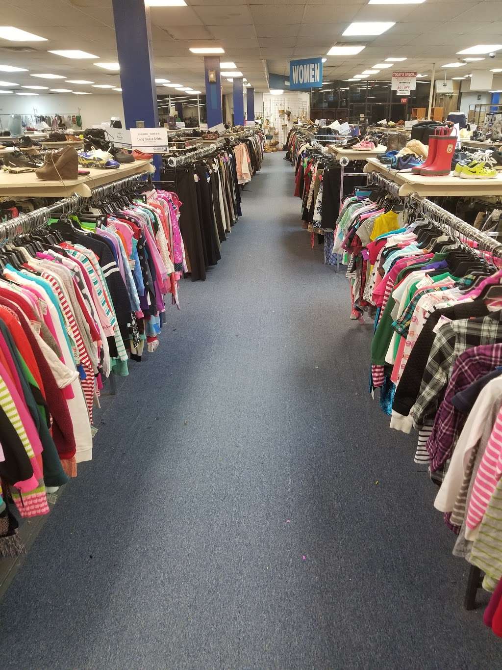 Goodwill | 594 US-206, Bordentown, NJ 08505, USA | Phone: (609) 291-0099