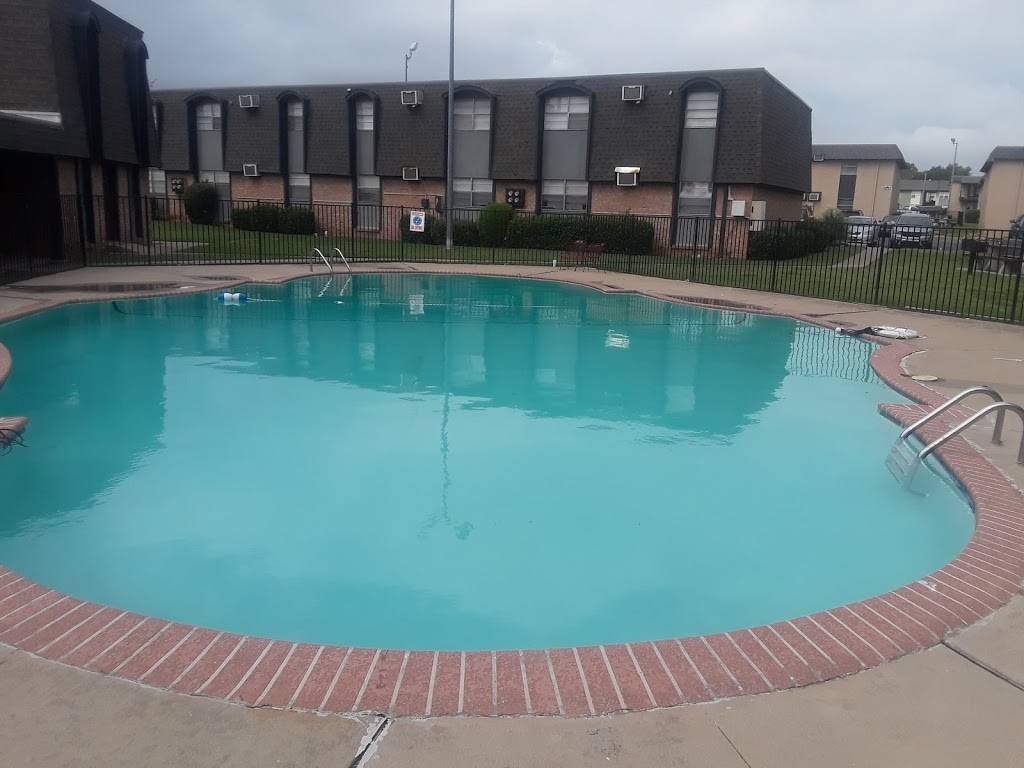 Brickell Apartments | 1292 W, I-240, Oklahoma City, OK 73139, USA | Phone: (844) 209-2759