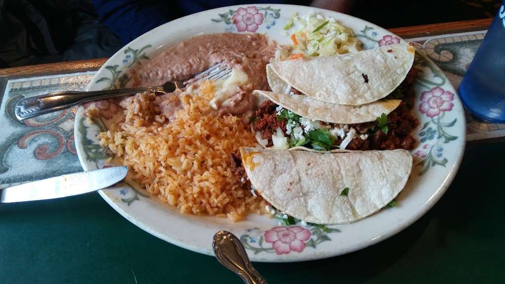 Mi Mexico Restaurant | 220 N Milwaukee Ave, Buffalo Grove, IL 60089 | Phone: (847) 229-3491