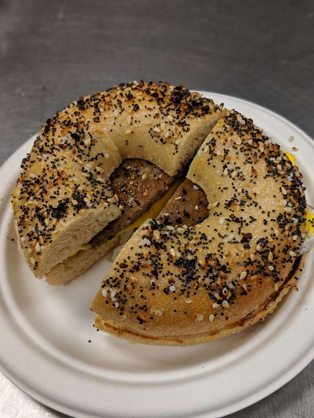 Roland Park Bagel & Burgers | 500 W Cold Spring Ln, Baltimore, MD 21210, USA | Phone: (410) 889-3333