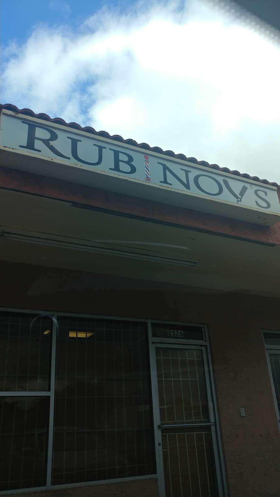 Rubinovs Barber Supplies LLC | 8528 N 7th St, Phoenix, AZ 85020, USA | Phone: (602) 749-9149