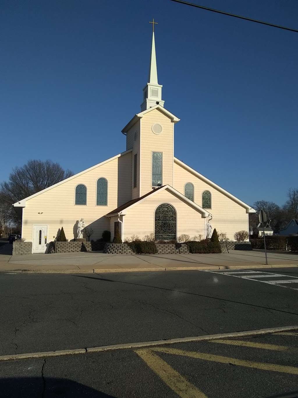 The Church of Saint Catherine Laboure | 110 Bray Ave, North Middletown, NJ 07748 | Phone: (732) 495-7779