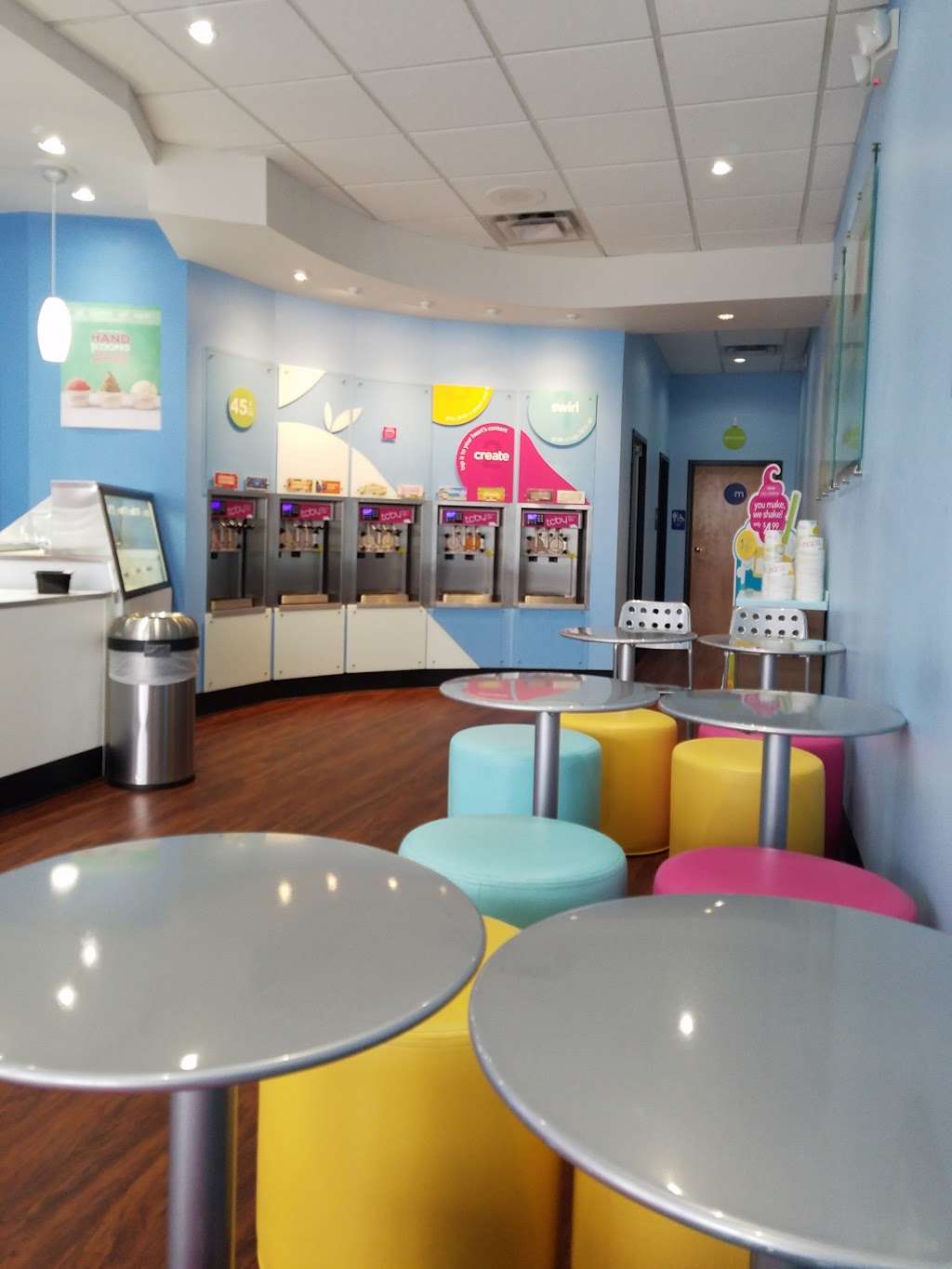 TCBY FROZEN YOGURT | 5650 South Franklin Rd, 500 E, Indianapolis, IN 46239 | Phone: (317) 245-7551