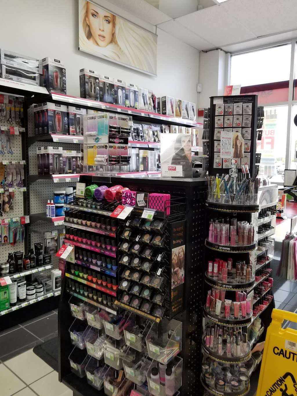 Sally Beauty | 1658 Orchard Gateway Blvd, North Aurora, IL 60542, USA | Phone: (630) 907-1872