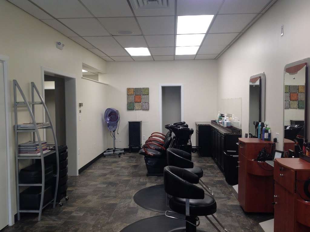 Isabella Salon | 46 Old Ridgefield Rd, Wilton, CT 06897, USA | Phone: (203) 762-9446