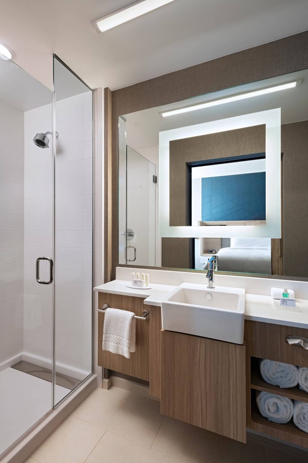 SpringHill Suites Dallas Richardson/University Area | 18180 Highland Springs, Dallas, TX 75252, USA | Phone: (469) 498-1818