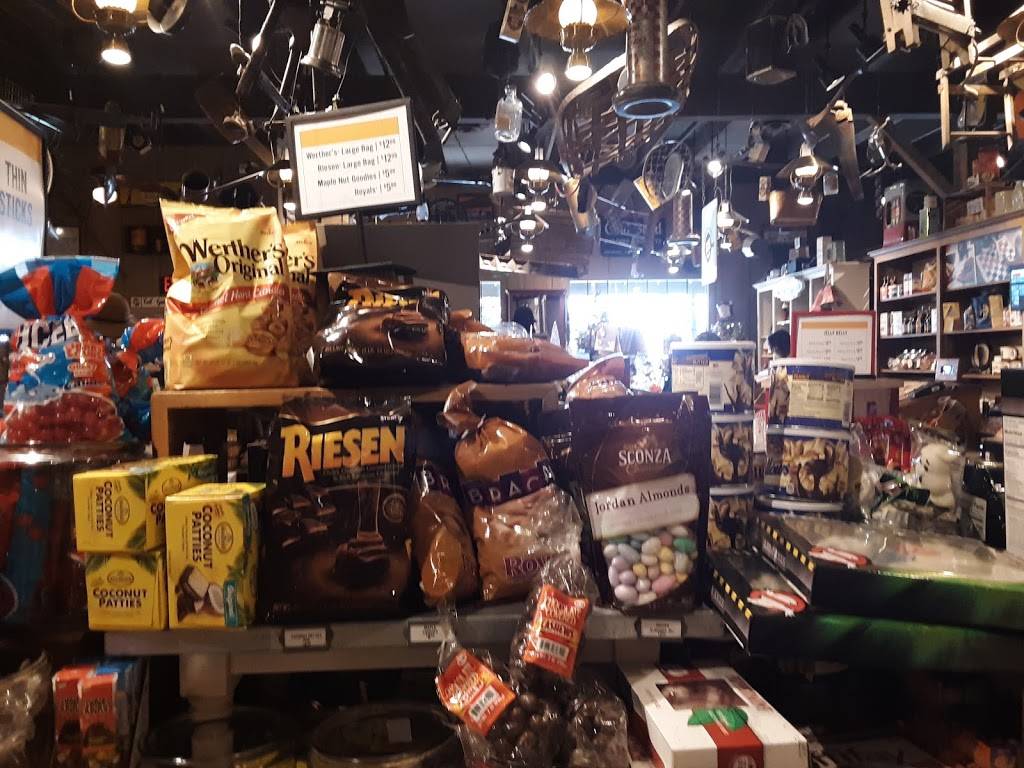 Cracker Barrel Old Country Store | 8000 Lowrance Rd, Memphis, TN 38125, USA | Phone: (901) 757-0269