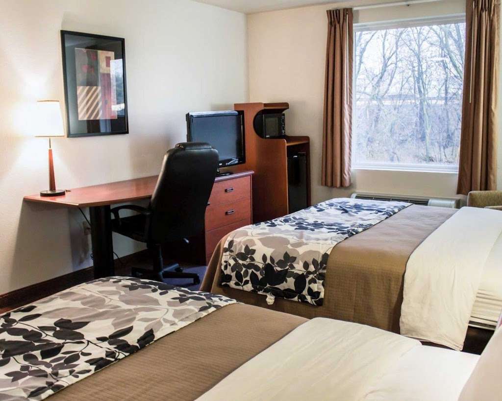 Quality Inn & Suites | 1435 Doron Dr, Chambersburg, PA 17202 | Phone: (717) 263-0596