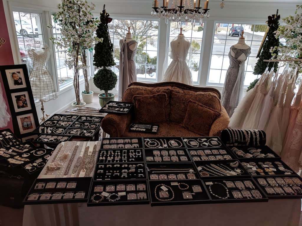 The Wedding Store at Liz Clinton | 200 Main St, Andover, NJ 07821, USA | Phone: (973) 786-5330