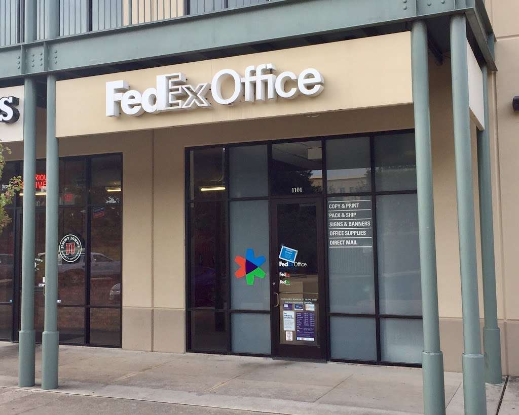 FedEx Office Print & Ship Center | 700 E Sonterra Blvd Suite 1101, San Antonio, TX 78258, USA | Phone: (210) 403-2017
