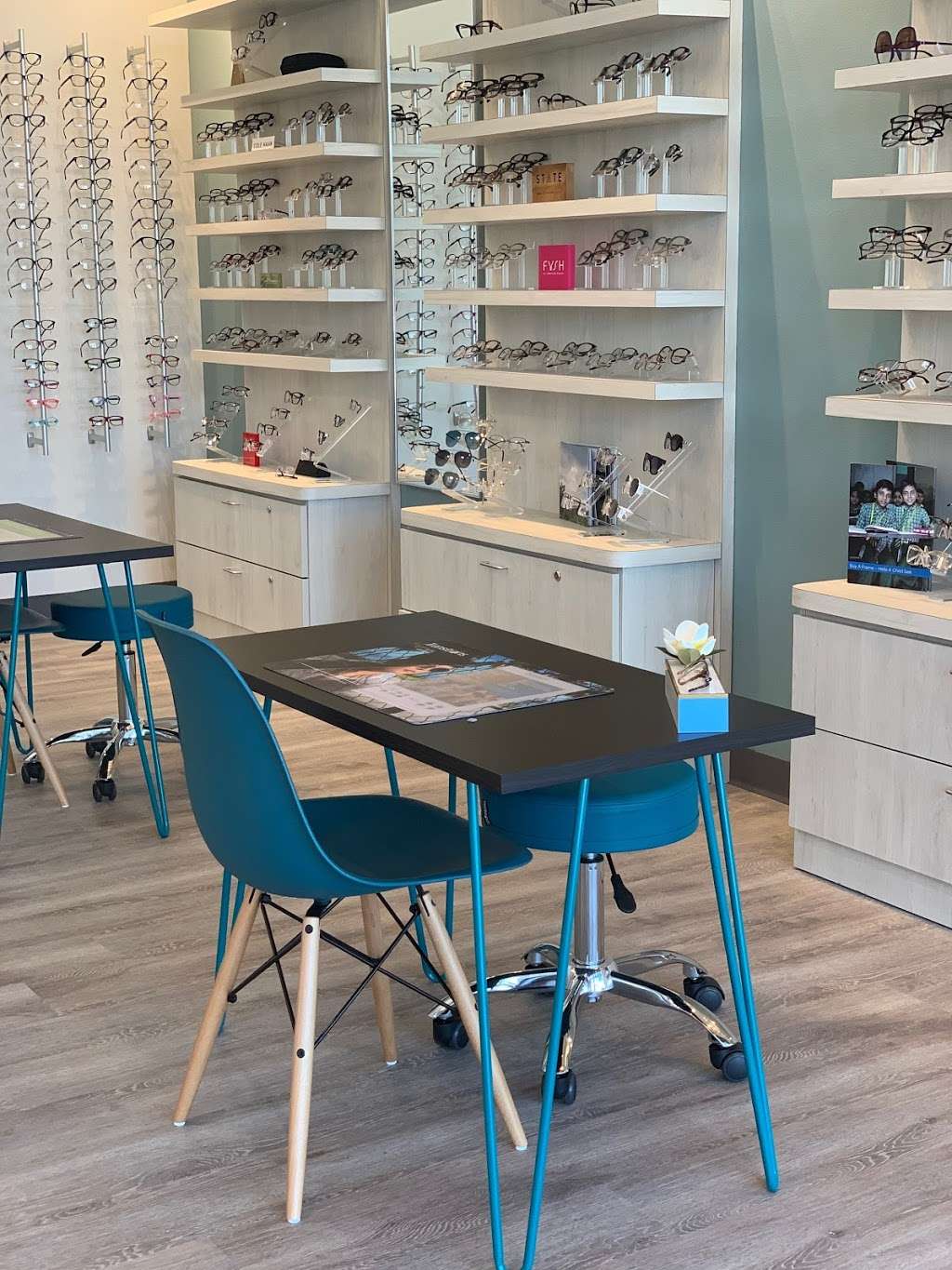 Look Eyecare & Eyewear | 2240 Market Pl Blvd Suite 180, Irving, TX 75063, USA | Phone: (972) 373-4433