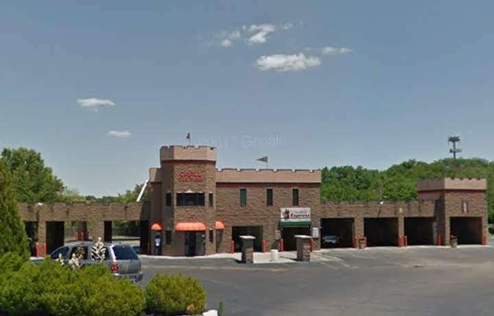 Castle Car Wash | 4675 Brentwood St, Kansas City, MO 64136 | Phone: (816) 219-1792