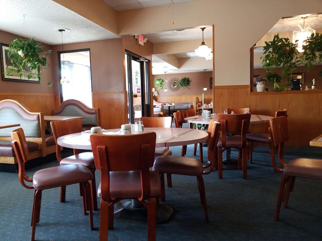 Kelleys Family Restaurant | 5420 US-14, Harvard, IL 60033, USA | Phone: (815) 943-7558