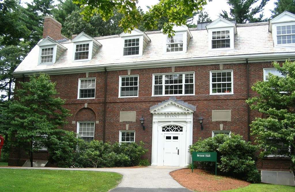 Bryant Hall | 4 Bryant Way, Wellesley, MA 02481, USA | Phone: (781) 235-1200