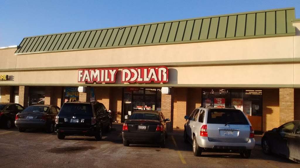 Family Dollar | 300 S McLean Blvd Ste G, Elgin, IL 60123, USA | Phone: (847) 608-0390