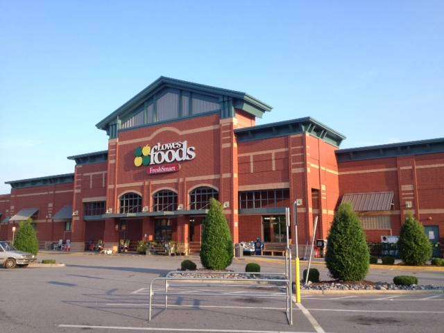 Lowes Foods Mountain View | 2631 NC-127, Hickory, NC 28602, USA | Phone: (828) 294-1555