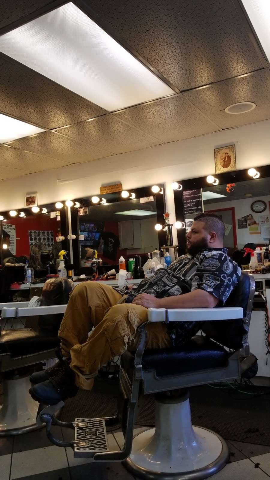 Oscars Personal Touch Barber Shop | 101 Warwick Rd, Lawnside, NJ 08045, USA | Phone: (609) 519-7434