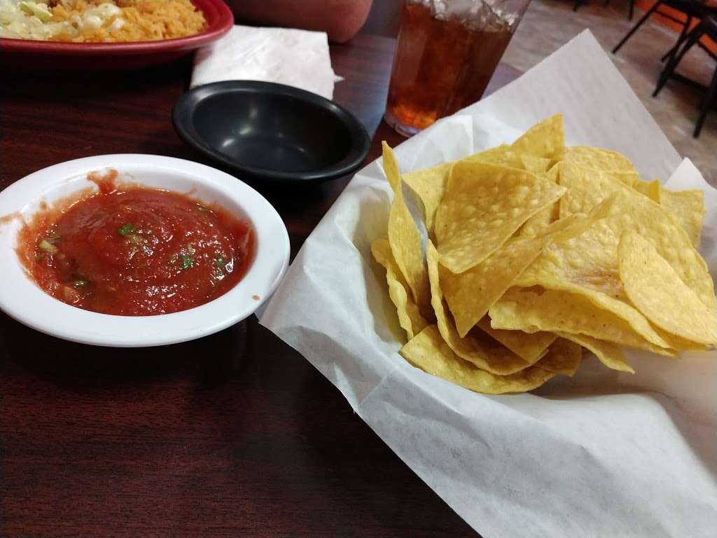 Los Mariachis Mexican Cuisine | 516 N Main St, Troutman, NC 28166 | Phone: (704) 508-1492