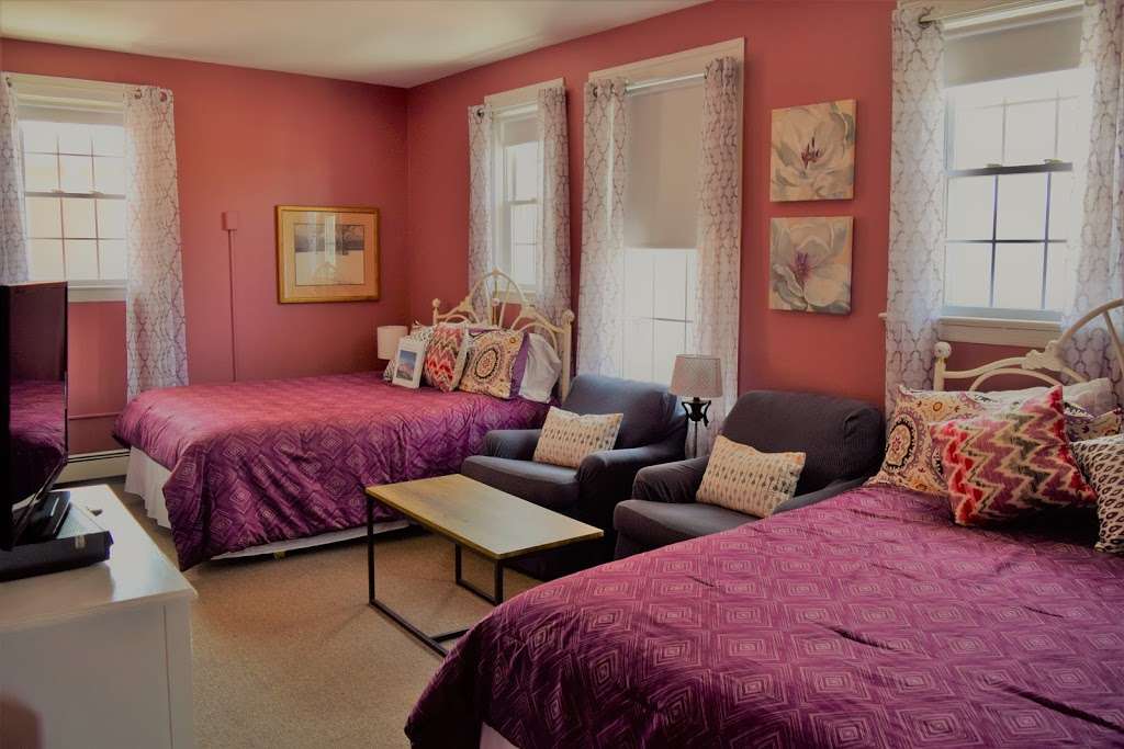 The Ocean House Bed and Breakfast & Hotel in Spring Lake, NJ | 102 Sussex Ave, Spring Lake, NJ 07762 | Phone: (732) 449-9090