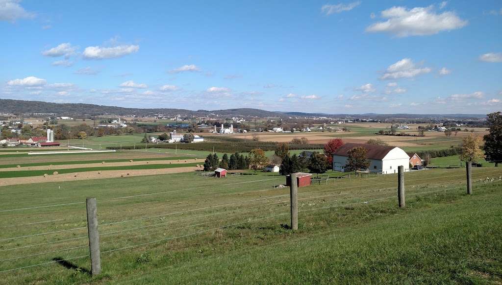 Muddy Creek Farm Library | 296 Wheat Ridge Dr, Ephrata, PA 17522, USA | Phone: (717) 354-7635