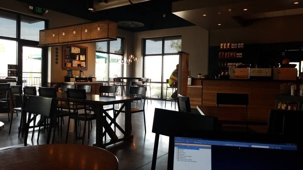 Starbucks | 101, 10195 Bay Pines Blvd, St. Petersburg, FL 33708 | Phone: (727) 262-0833