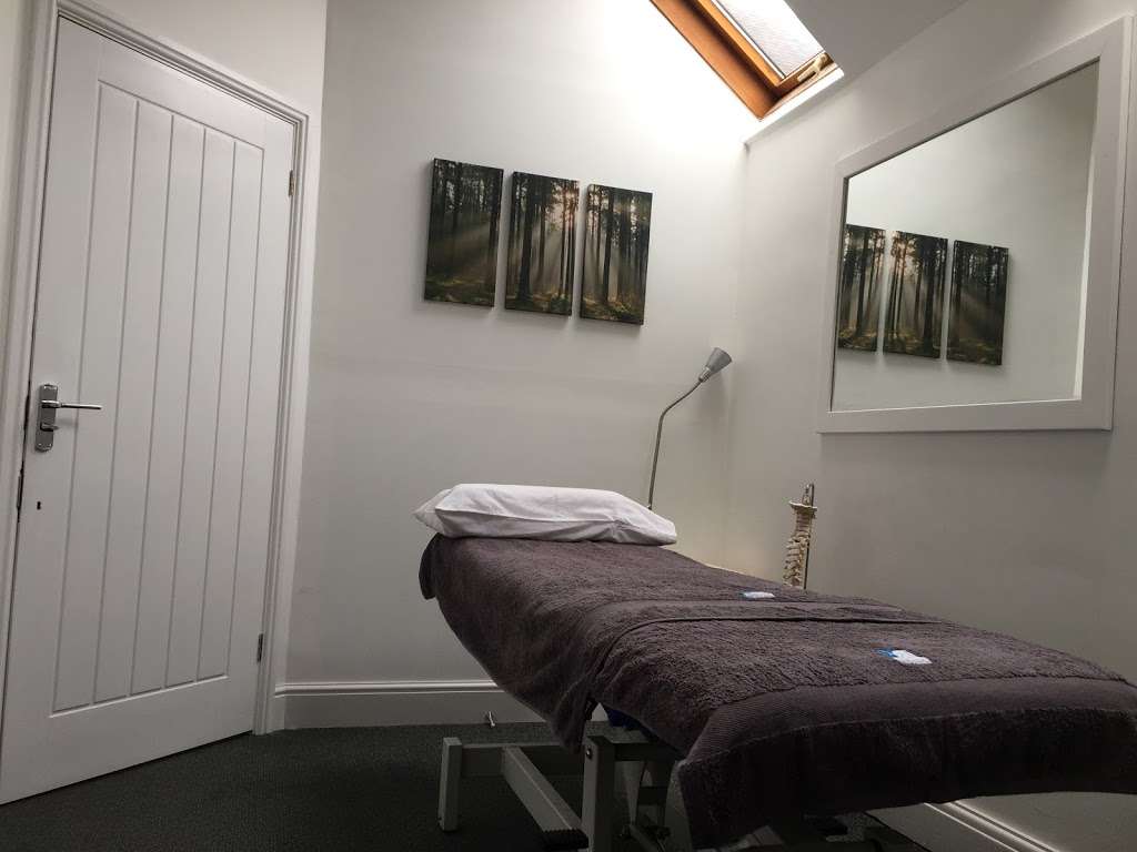 Head 2 Toe Osteopathy | The Spot Wellness Centre, Godstone Village Stores, 98-104 High St, Godstone RH9 8DR, UK | Phone: 07793 059160