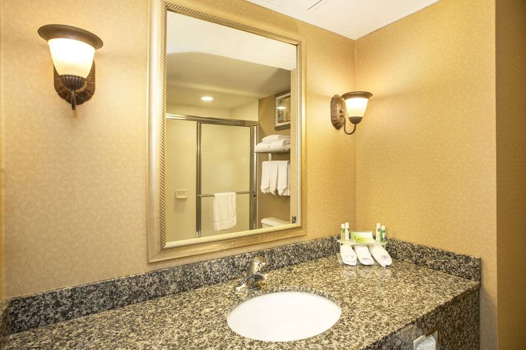 Holiday Inn Express & Suites Culpeper | 787 Madison Rd, Culpeper, VA 22701 | Phone: (540) 825-7444