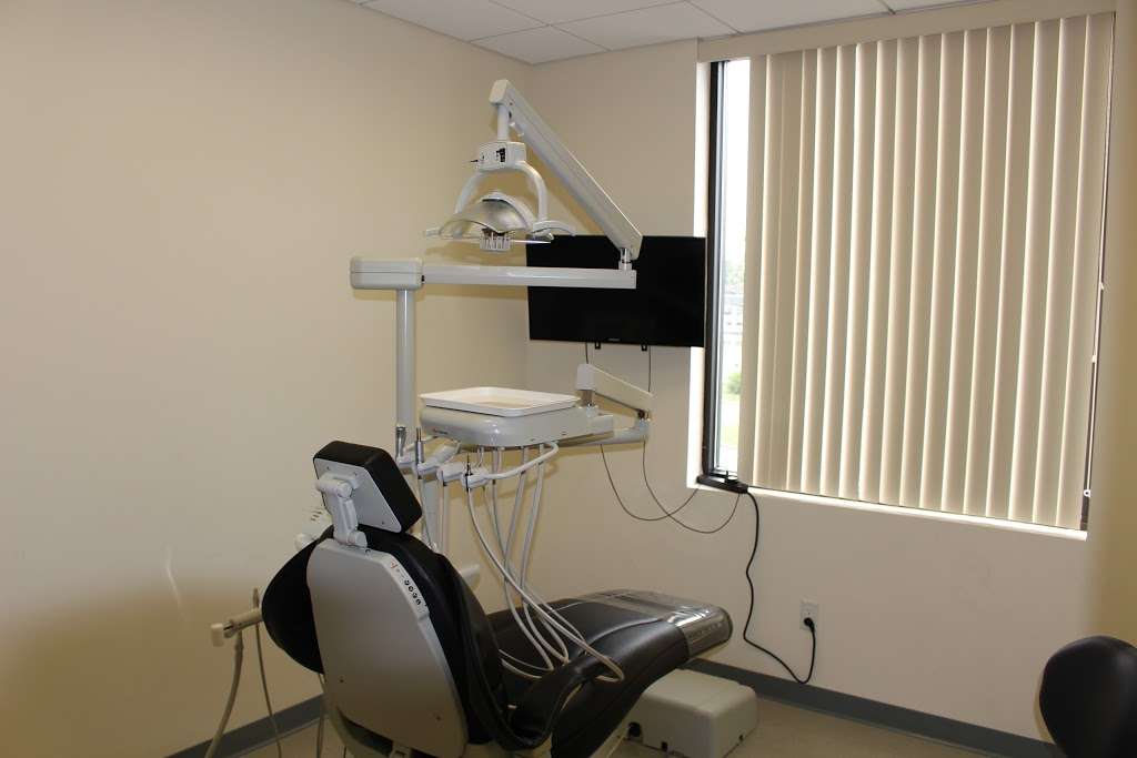 South Shore Dental Care | 169 N Franklin St, Holbrook, MA 02343 | Phone: (781) 767-1400