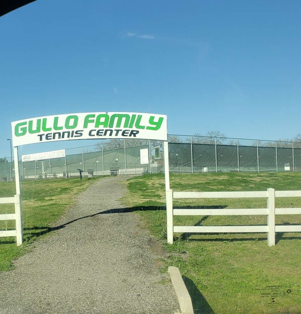 Gullo family tennis center | 919 Cloyd Dr, Magnolia, TX 77355, USA