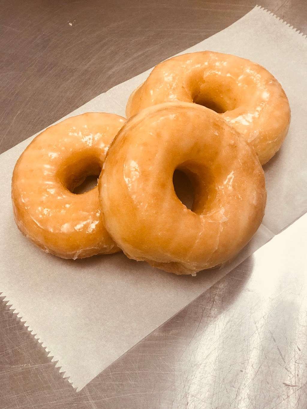 Instant Donuts | 6820 Alamo Pkwy #114, San Antonio, TX 78253, USA | Phone: (210) 451-5780