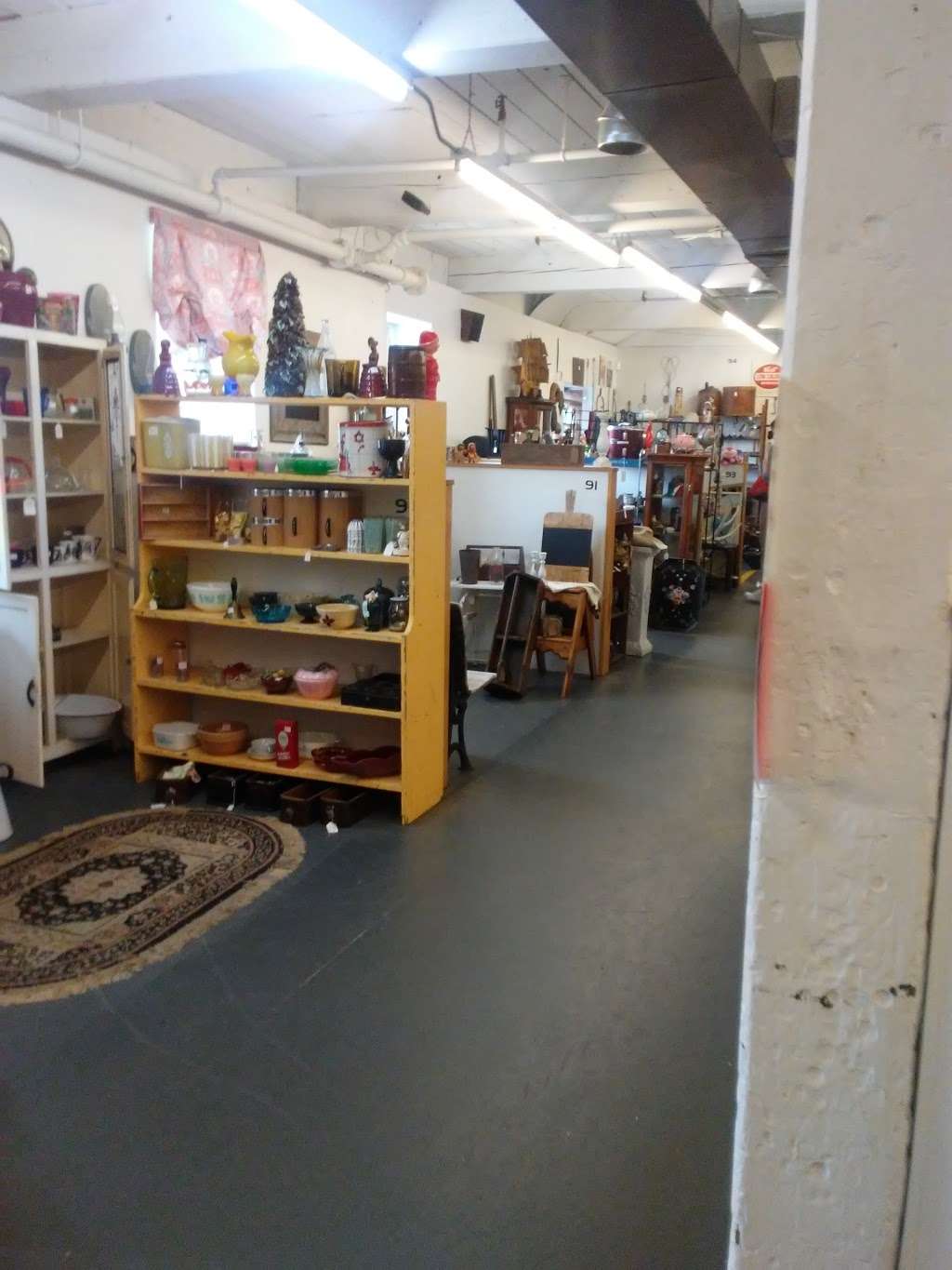 Stillwater Antique Center | 711 Putnam Pike, Greenville, RI 02828, USA | Phone: (401) 949-4999