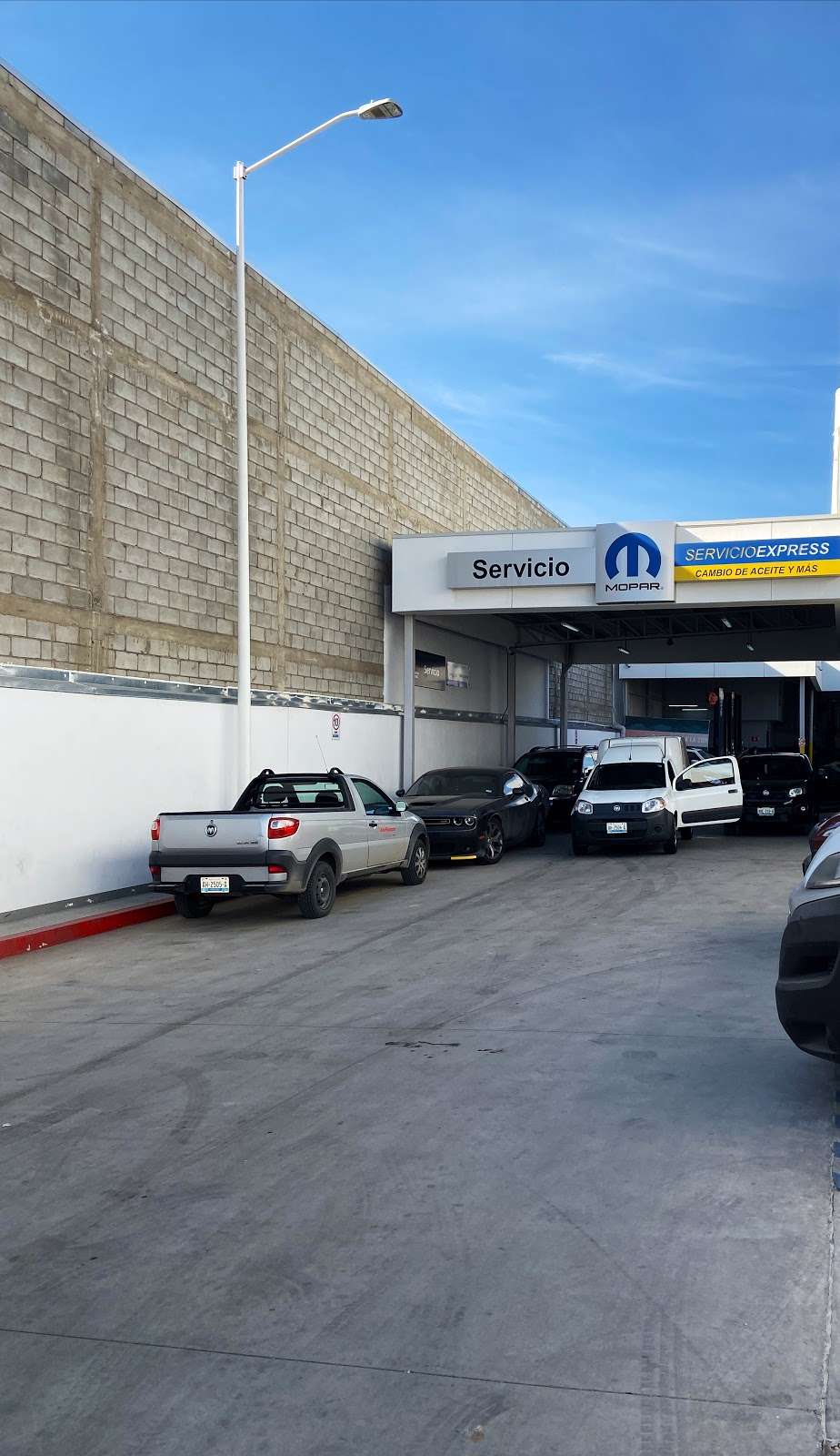 Agencia Dodge | La Cienega Poniente, 22114 Tijuana, B.C., Mexico