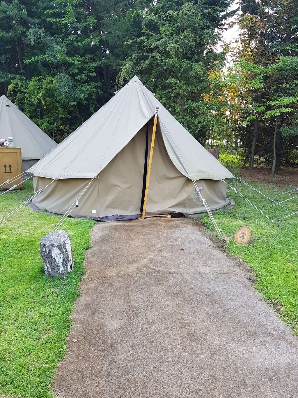 Chessington Explorer Glamping | Leatherhead Rd, Chessington KT9 2NE, UK | Phone: 0871 360 2639