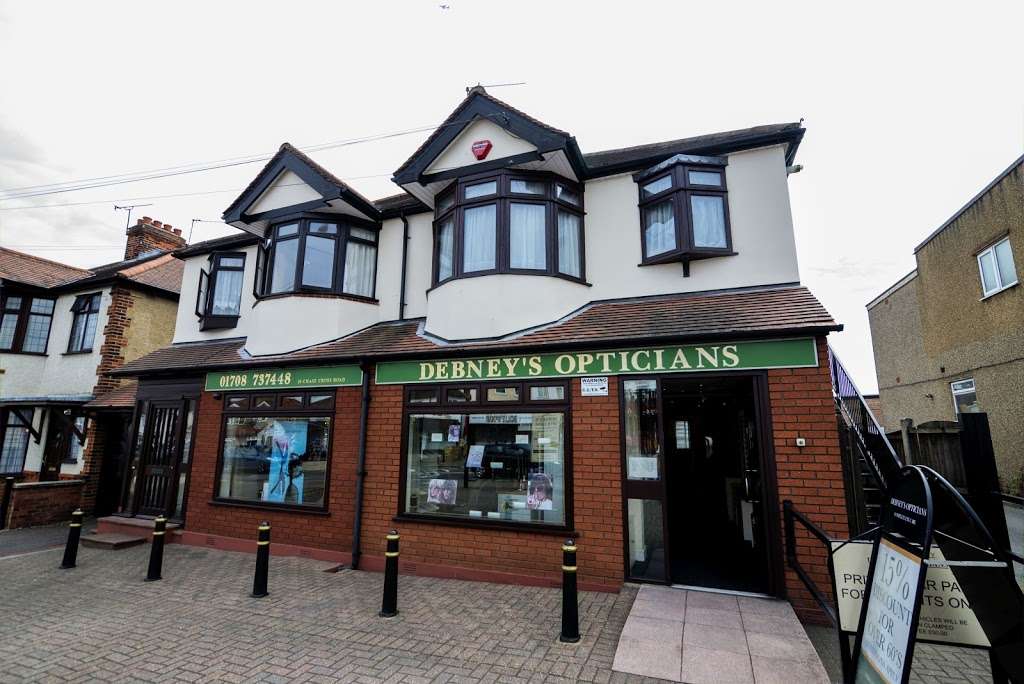 Debneys opticians | 16 Chase Cross Rd, Romford RM5 3PR, UK | Phone: 01708 737448