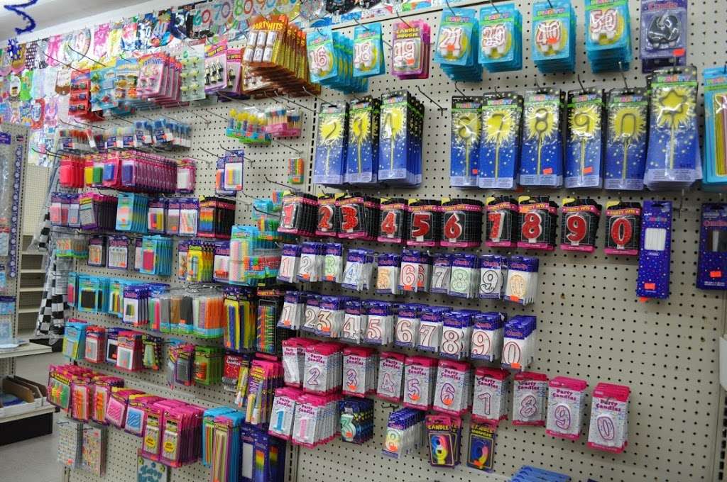 Decor Party Supplies | 2052 W La Habra Blvd, La Habra, CA 90631 | Phone: (562) 691-6251