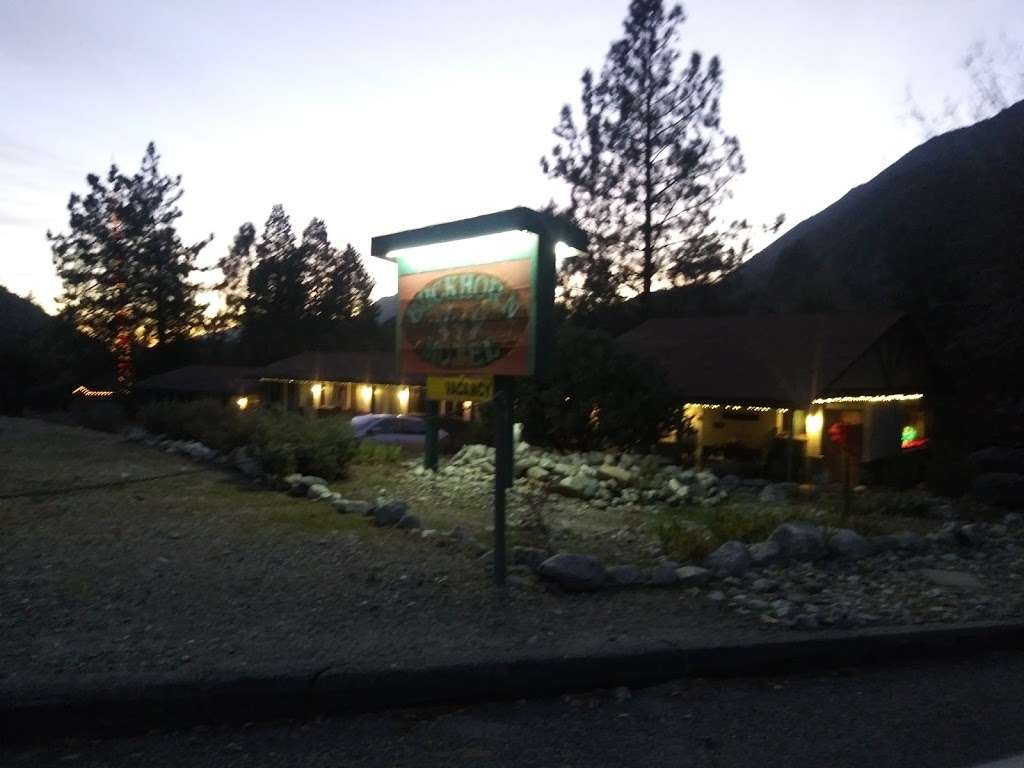 Buckhorn Motel | 6867 Mt Baldy Rd, Mt Baldy, CA 91759, USA | Phone: (909) 451-9811