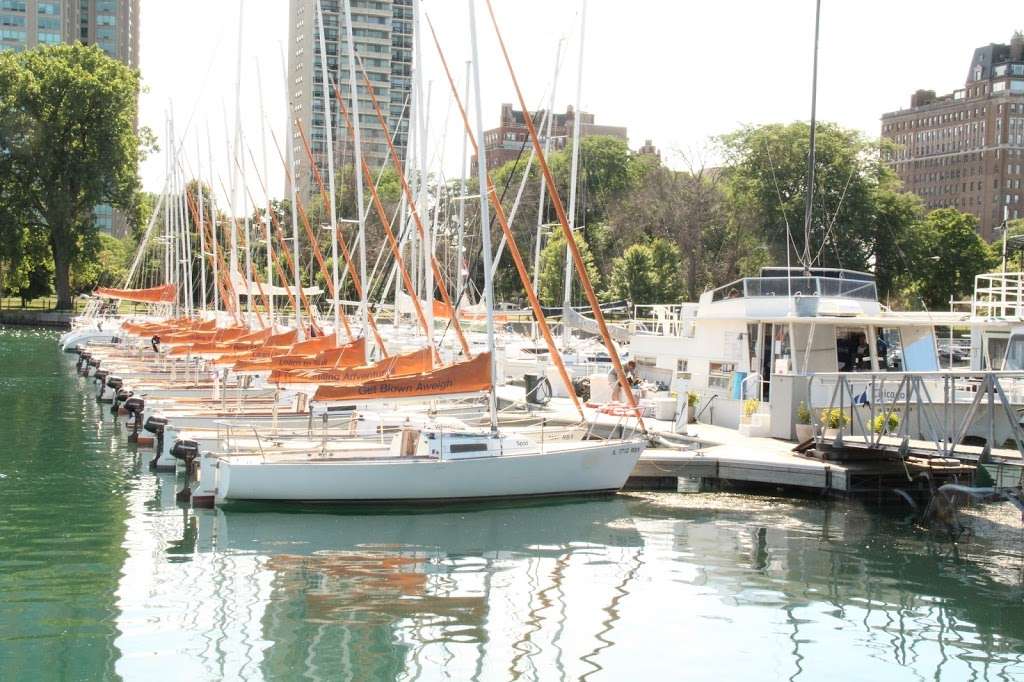 Chicago Sailing | 2 W Belmont Harbor Dr, Chicago, IL 60657, USA | Phone: (773) 871-7245