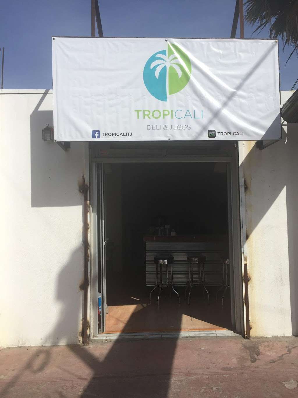 Tropicali | Calle Uno #13610-2 Colonia Real del Monte Avenida, Albaroja, 22195 Tijuana, B.C., Mexico | Phone: 664 641 6627