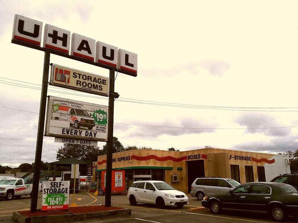 U-Haul Moving & Storage of Attleboro | 480 Pleasant St, Attleboro, MA 02703, USA | Phone: (508) 226-3143