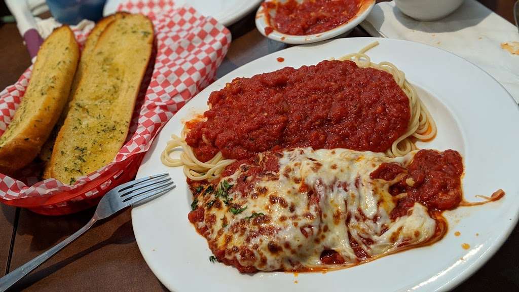 Times Square Neighborhood Italian Restaurant | 718 E Union Hills Dr, Phoenix, AZ 85024, USA | Phone: (623) 582-1070