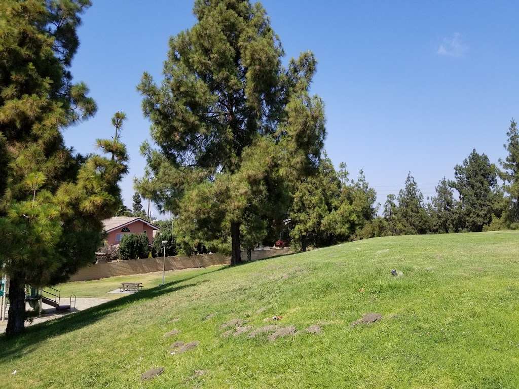 Reservoir Hill Park | 16733 Studebaker Rd, Cerritos, CA 90703 | Phone: (562) 916-1254