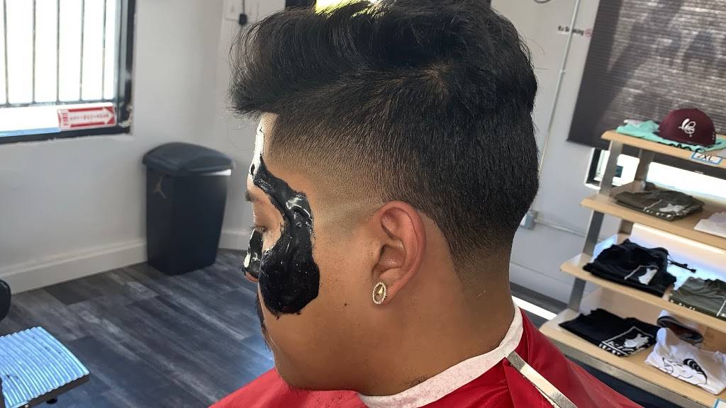 Local Barbers Private Club | 633 CA-1, Long Beach, CA 90806, USA | Phone: (562) 326-9901